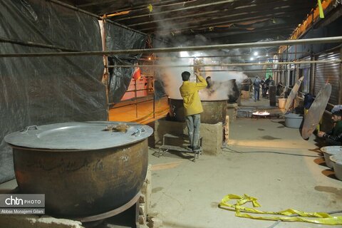 برگزاری پویش مردمی نذر جهانی «صالح بعد صالح» با پخت ۲۱ تُن سمنوی نذری