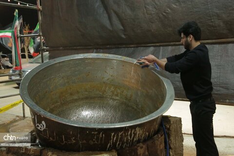برگزاری پویش مردمی نذر جهانی «صالح بعد صالح» با پخت ۲۱ تُن سمنوی نذری