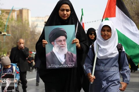 طوفانِ غیرت در قلبِ کویر؛ حماسه‌یِ ماندگارِ یزدِ جهانی در آدینه‌یِ قدس