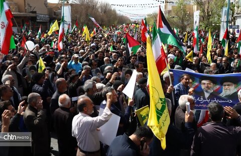 طوفانِ غیرت در قلبِ کویر؛ حماسه‌یِ ماندگارِ یزدِ جهانی در آدینه‌یِ قدس