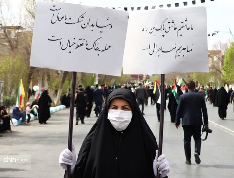 طوفانِ غیرت در قلبِ کویر؛ حماسه‌یِ ماندگارِ یزدِ جهانی در آدینه‌یِ قدس