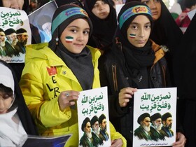 مردم رامیان از علت حضورشان در اجتماع شبانه می‌گویند