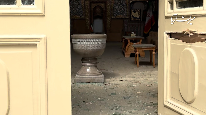 محور تاریخی‌فرهنگی اصفهان زیر آتش تجاوز ؛ تالار اشرف