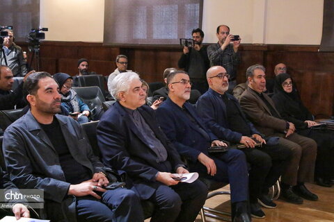 نشست وزیر میراث‌فرهنگی، گردشگری و صنایع‌دستی با رسانه‌های بین‌المللی