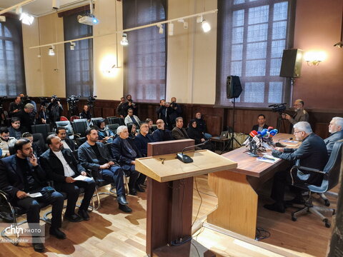 نشست وزیر میراث‌فرهنگی، گردشگری و صنایع‌دستی با رسانه‌های بین‌المللی