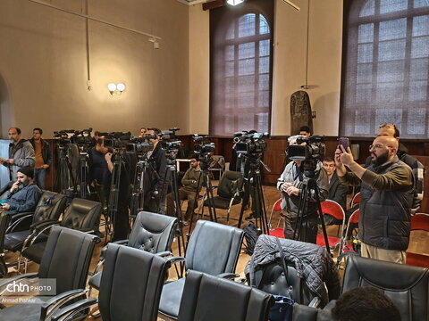 نشست وزیر میراث‌فرهنگی، گردشگری و صنایع‌دستی با رسانه‌های بین‌المللی