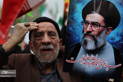 بیعت قوم لر استان فارس با رهبر