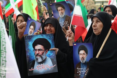 بیعت قوم لر استان فارس با رهبر