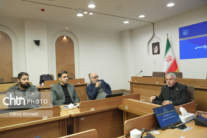 نشست صمیمی صالحی امیری با رسانه‌های داخلی