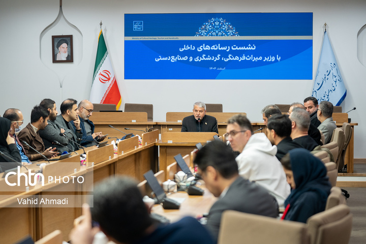 نشست صمیمی صالحی امیری با رسانه‌های داخلی