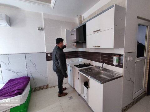 بازدید کارشناسان گردشگری از اماکن اقامتی قم