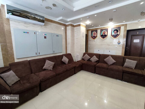 بازدید کارشناسان گردشگری از اماکن اقامتی قم