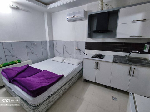 بازدید کارشناسان گردشگری از اماکن اقامتی قم