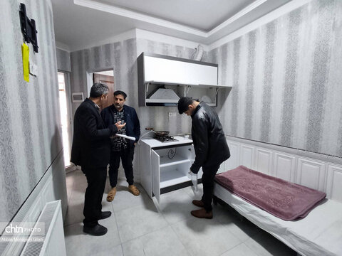 بازدید کارشناسان گردشگری از اماکن اقامتی قم