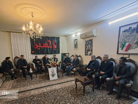 دیدار مدیرکل میراث‌فرهنگی و رؤسای انجمن‌ها و تشکل‌های گردشگری قم با خانواده شهید موسوی