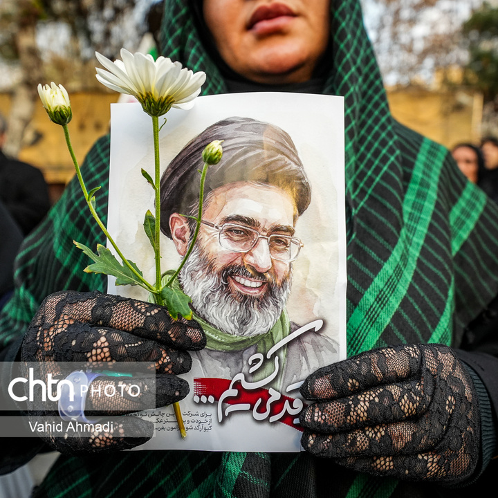 آئین تشییع شهدای ناو دنا و شهیدان لاریجانی و سلیمانی