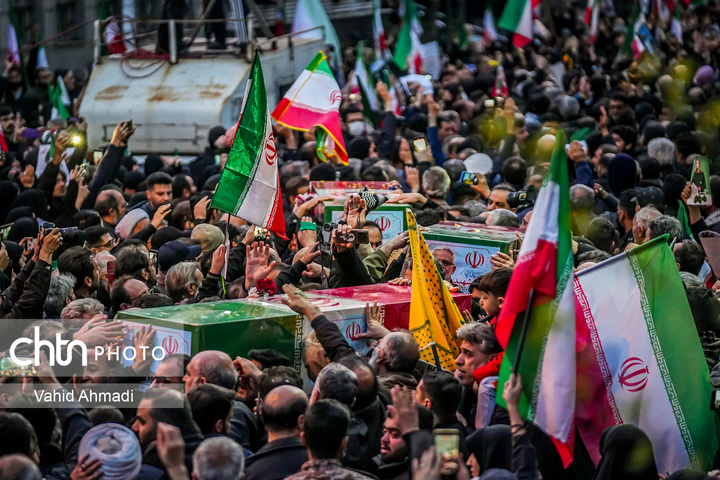 آئین تشییع شهدای ناو دنا و شهیدان لاریجانی و سلیمانی