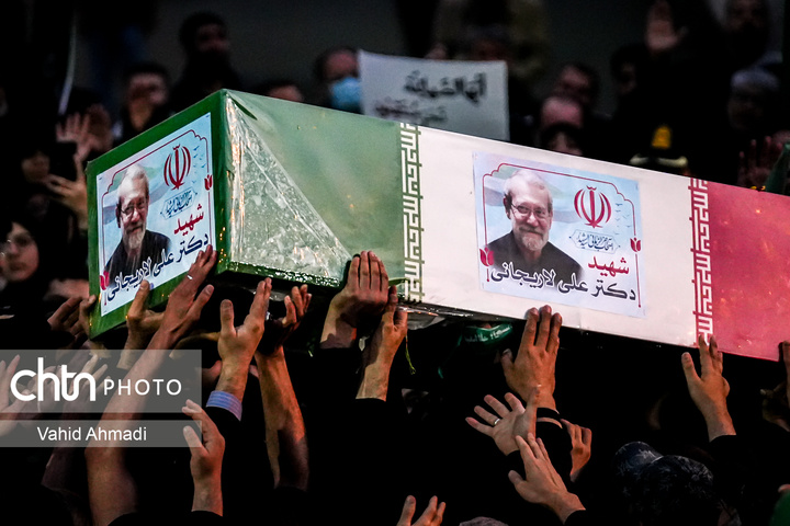 آئین تشییع شهدای ناو دنا و شهیدان لاریجانی و سلیمانی