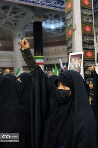 وداع مردم قم با پیکر شهید لاریجانی در حرم مطهر حضرت معصومه(س)