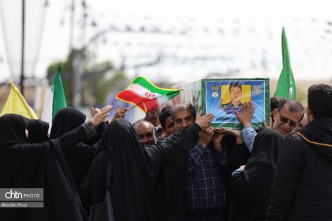 تشییع شهدای ناو دنا در شیراز