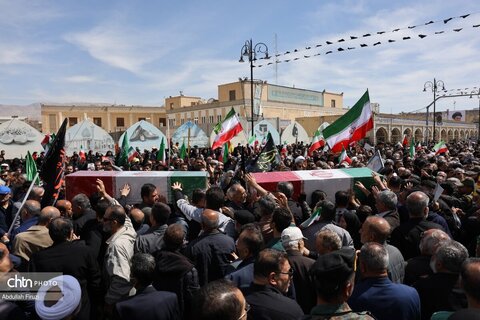 تشییع شهدای ناو دنا در شیراز