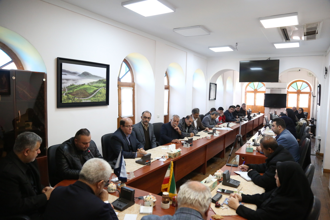 حمایت از فعالان گردشگری گلستان با بهره‌گیری از همه اختیارات استانی/ خدمات‌رسانی مناسب به هم‌وطنان مناطق درگیر جنگ در اولویت استان