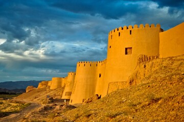 محوطه‌های فرهنگی‌تاریخی خراسان شمالی میزبان آسیب‌دیدگان جنگ