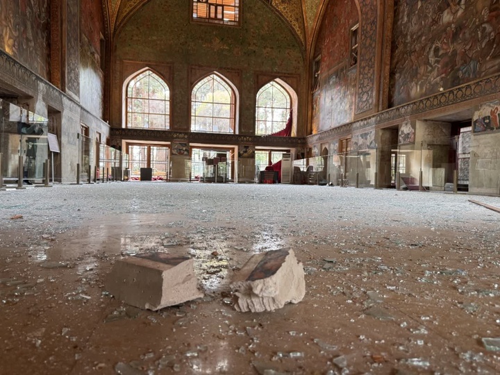 آسیب به مجموعه جهانی کاخ چهل‌ستون و چند بنای شاخص دولتخانه صفوی