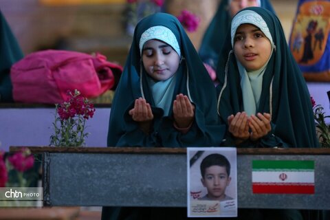 تحویل سال ۱۴۰۵در گذر حافظ شیراز