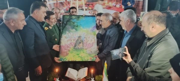 تابلو نقاشی عکس دیدار شهیدان مدرسه میناب با قائد امت رونمایی شد 