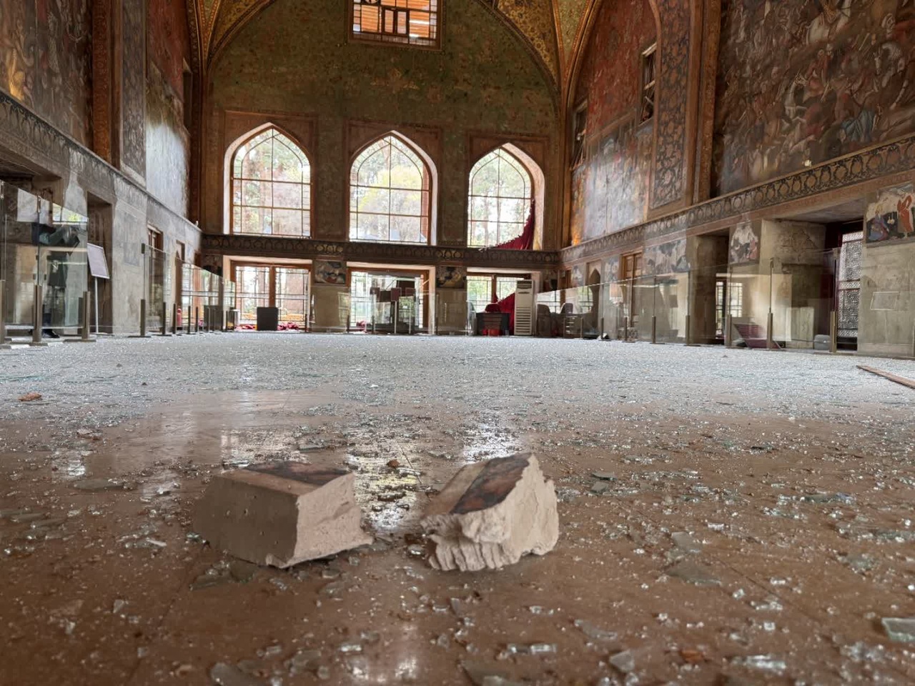 سکوتِ «مدعیان حقوق بشر» و «فریادِ تاریخ» در میان انفجار و اصالت/ مستندنگاری یک جنایت علیه فرهنگ