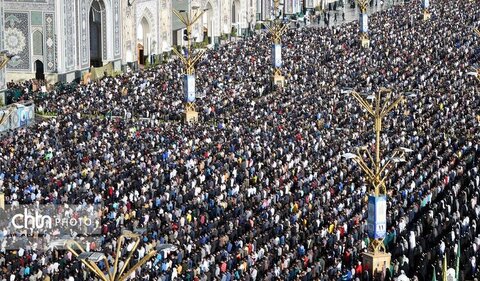 نماز عید سعید فطر به امامت آیت‌الله سیداحمد علم‌الهدی امام جمعه مشهد مقدس در حرم امام رضا (ع)
