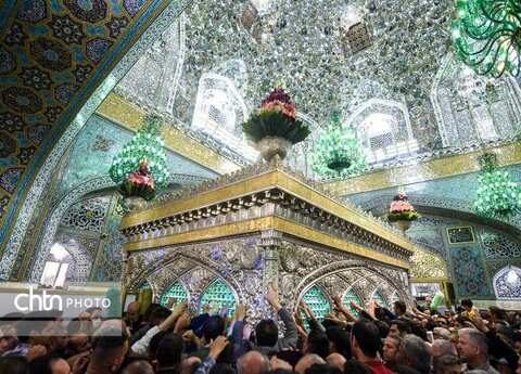 نماز عید سعید فطر به امامت آیت‌الله سیداحمد علم‌الهدی امام جمعه مشهد مقدس در حرم امام رضا (ع)