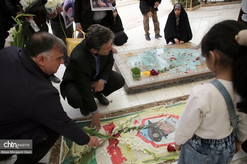 تجدید میثاق مدیرکل میراث‌فرهنگی و فعالان گردشگری و صنایع‌دستی قم با شهداء