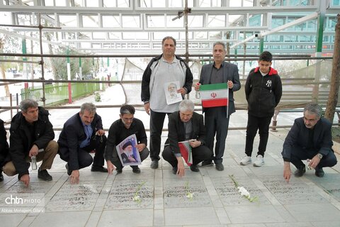 تجدید میثاق مدیرکل میراث‌فرهنگی و فعالان گردشگری و صنایع‌دستی قم با شهداء