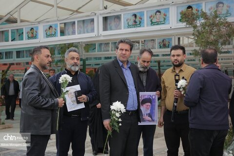 تجدید میثاق مدیرکل میراث‌فرهنگی و فعالان گردشگری و صنایع‌دستی قم با شهداء