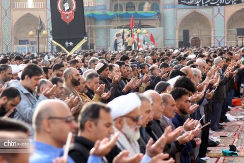 طنینِ بندگی در قلبِ تاریخ؛ قامتِ یزد به شکرانه‌ی فطر در امیرچقماق برافراشته شد