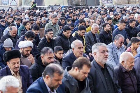 طنینِ بندگی در قلبِ تاریخ؛ قامتِ یزد به شکرانه‌ی فطر در امیرچقماق برافراشته شد