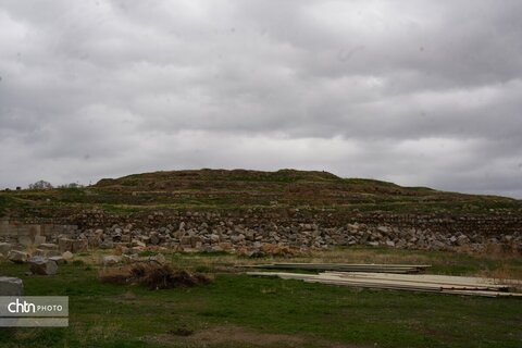 معبد آناهیتا