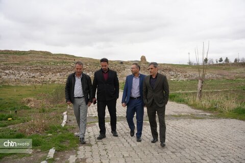 معبد آناهیتا