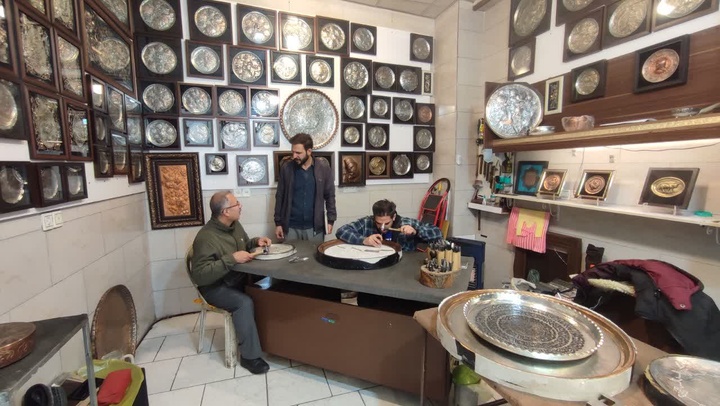 تمامی فروشگاه‌های مس زنجان در ایام نوروز در حال خدمات‌رسانی به مسافران نوروزی هستند