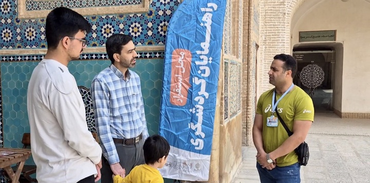 وقتی خشت‌های یزد لب به سخن می‌گشایند/ استقبال خیره‌کننده مسافران از «راویانِ تاریخ» در دیار قنوت و قناعت