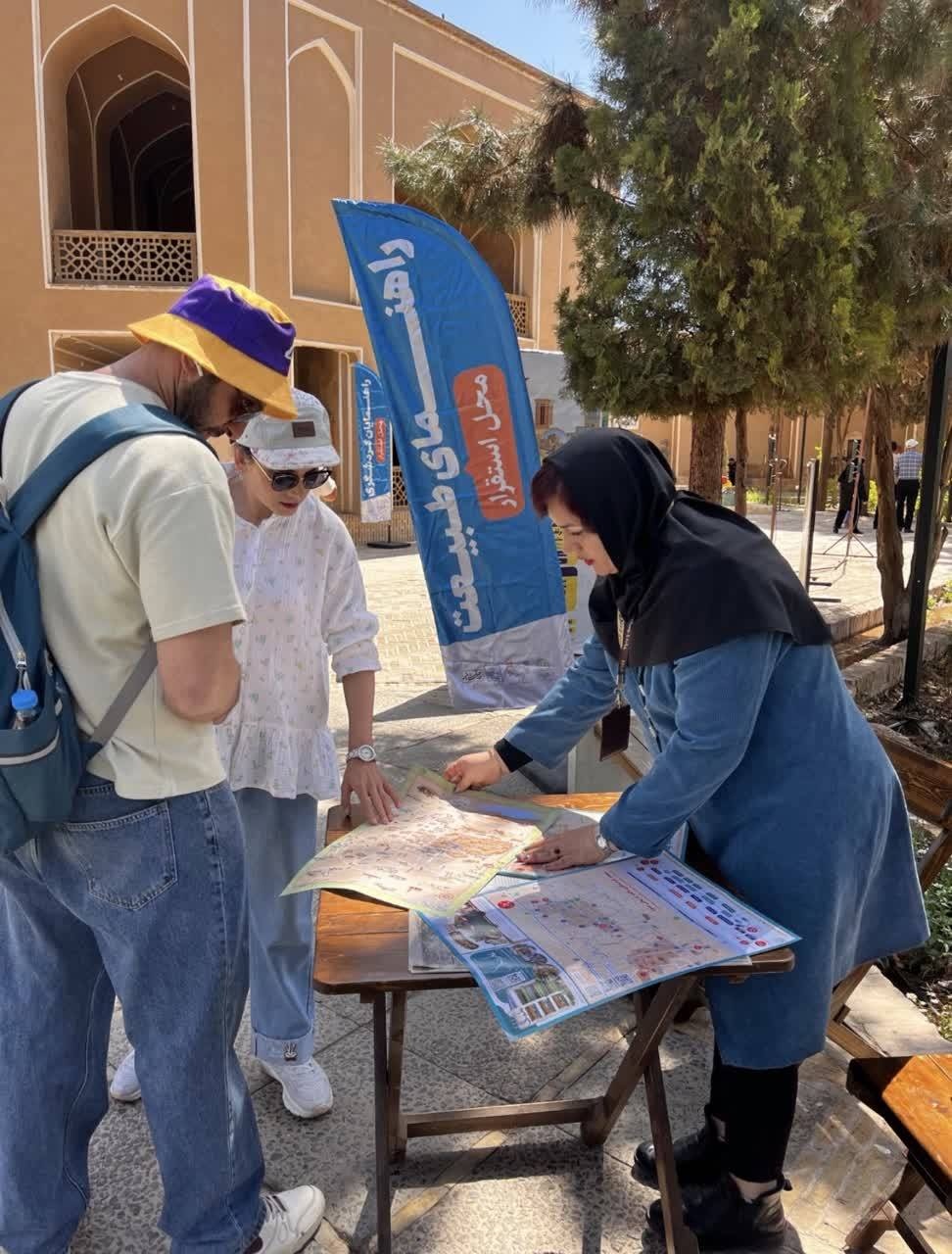 تداوم طرح نوروزی استقرار راهنمایان گردشگری در بناهای شاخص استان یزد برای شانزدهمین سال متوالی