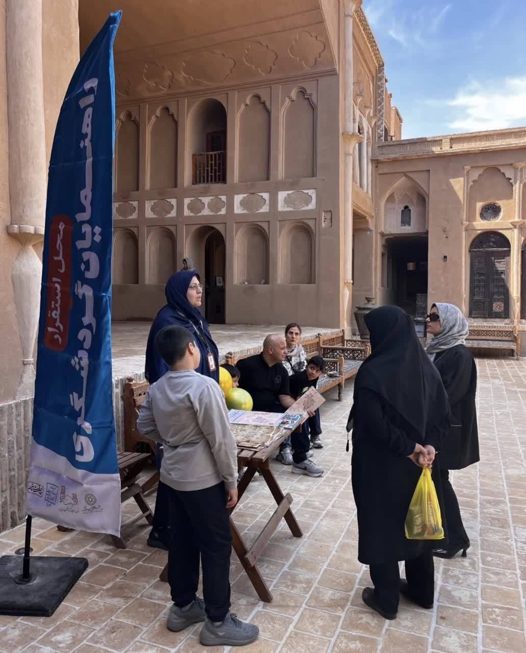 تداوم طرح نوروزی استقرار راهنمایان گردشگری در بناهای شاخص استان یزد برای شانزدهمین سال متوالی