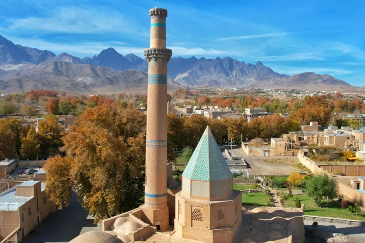 تداوم خدمات‌رسانی و نظارت‌های میدانی ستاد اجرایی خدمات سفر در نطنز