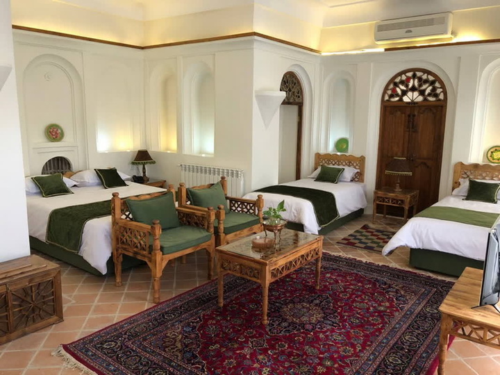 همدلی جامعه اقامتی قزوین با هموطنان آسیب‌دیده در جنگ / تخفیف ۵۰ درصدی مراکز اقامتی قزوین