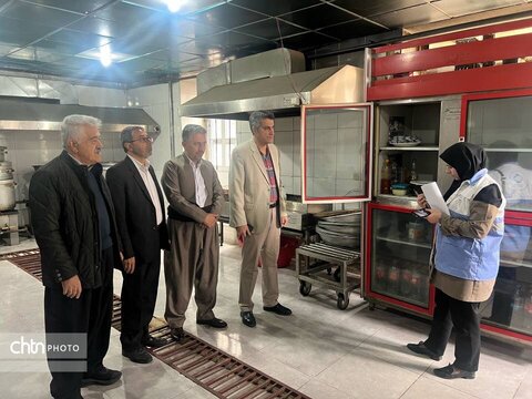 نظارت میدانی بر تأسیسات گردشگری پاوه با هدف ارتقای کیفیت خدمات