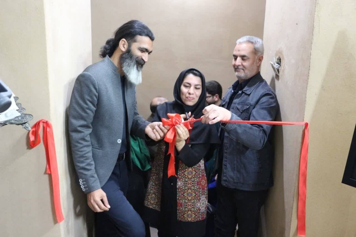 افتتاح نمایشگاه گروهی «خشت و هنر» در موزه فرش اردکان 