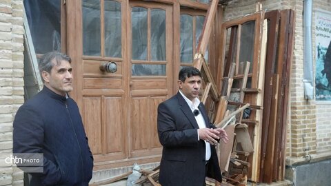 بازدید دبیرکل کمیسیون ملی یونسکو از بناهای آسیب دیده کرمانشاه در جنگ تحمیلی