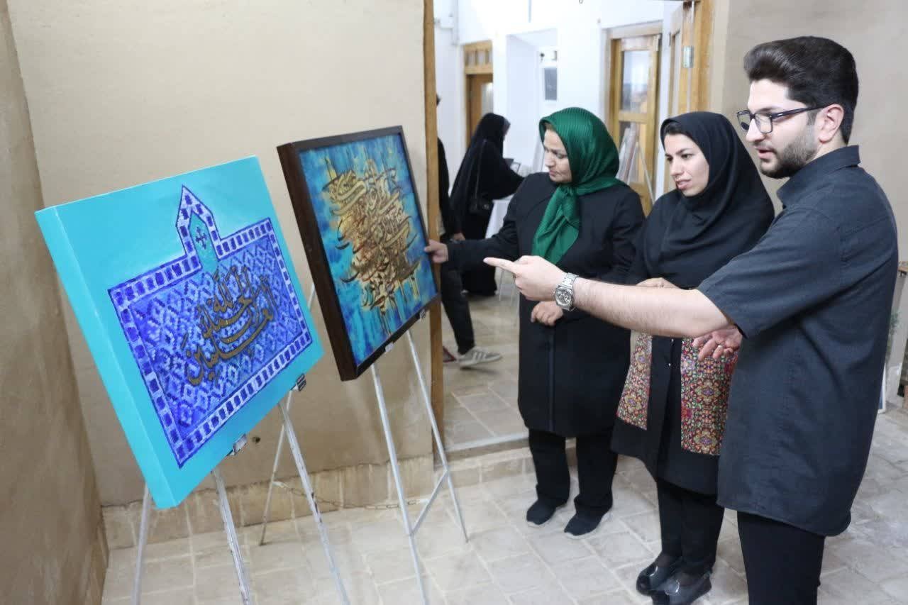 افتتاح نمایشگاه گروهی «خشت و هنر» در موزه فرش اردکان&nbsp;